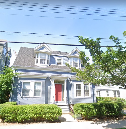 Building Photo - 2-1058 Tower House Unit 2