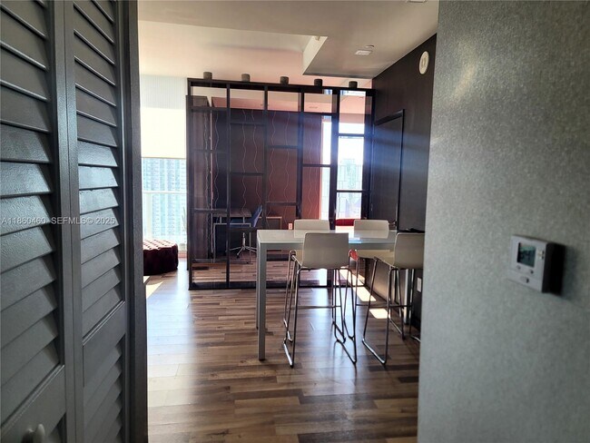 Photo - 151 SE 1st St Unidad PH11