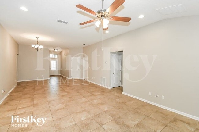 Photo - 193 Brentley Ln