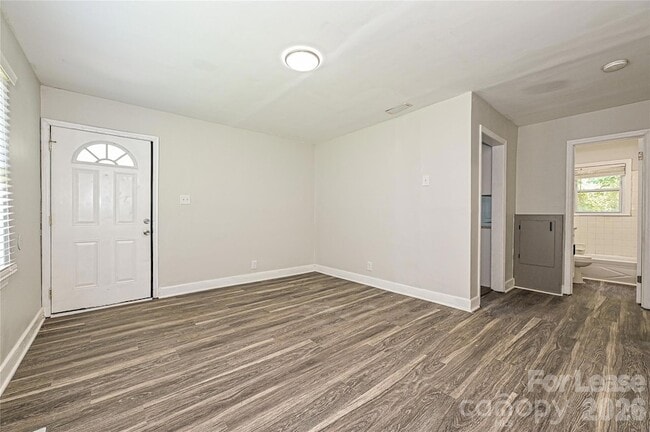 Photo - 3429 Tappan Pl