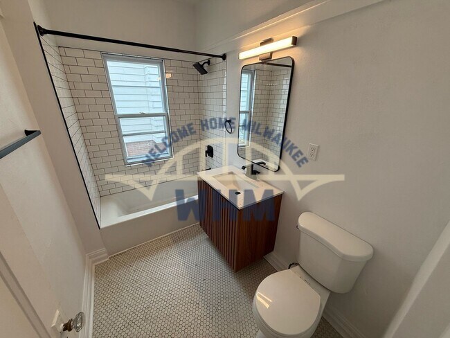 Photo - 1607 N 52nd St Unit Lower