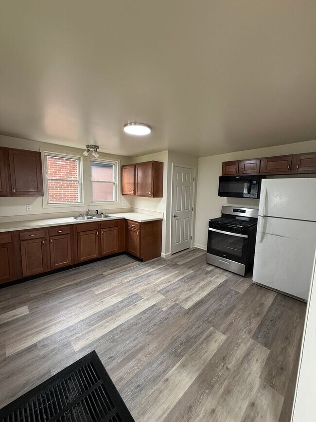 Photo - 133 E Commerce St Unidad 133 R