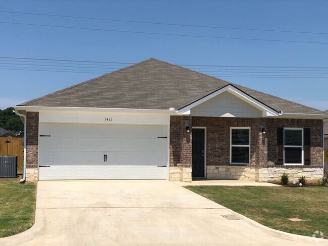 Building Photo - 4 Bedroom in Hallsville Rental