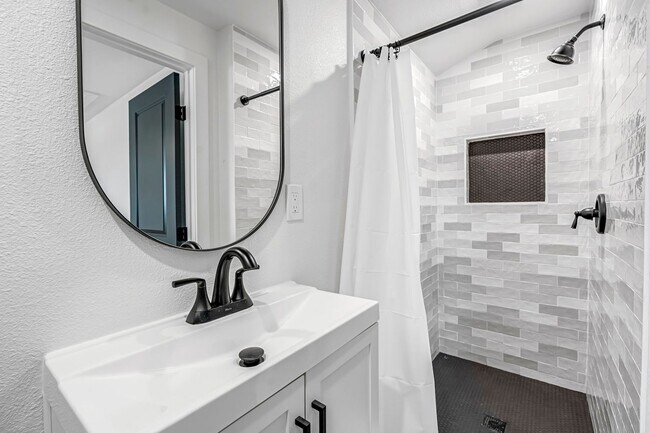 Photo - Newly Remodeled JADU for Rent – Modern & Private