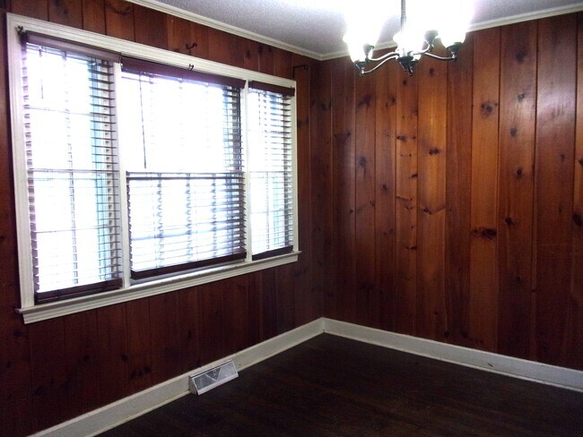 Photo - 517 S Jones Ave