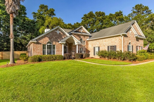 Photo - Gorgeously Updated 4 Bed/3.5 Bath in Tranquilla Hall - Buckhead