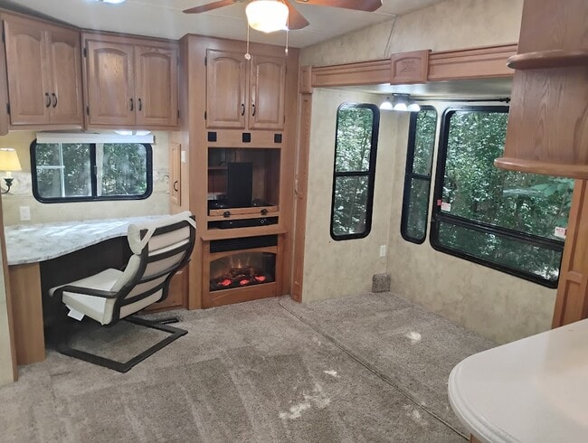 Building Photo - 379 Co Rd 3425 Unit g