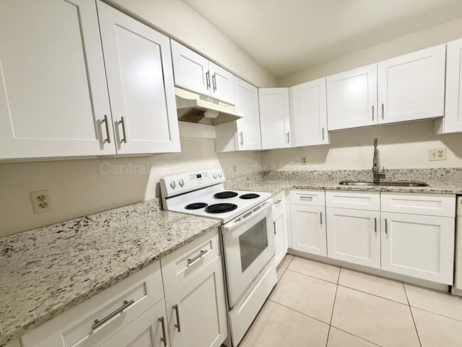 Photo - 2203 S Park Ave
