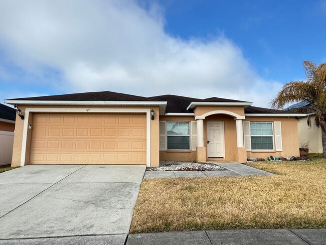 Building Photo - Spacious 4 Bedroom / 3 Bathroom Home in Davenport