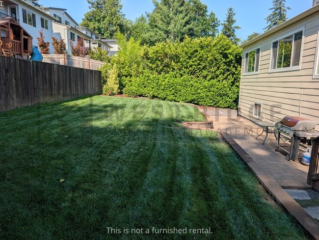 Photo - 1480 Hemlock St