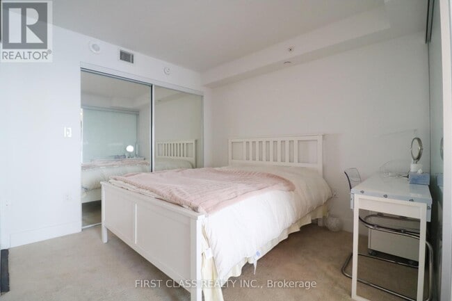 Photo - 955 Bay St. Unité 2612