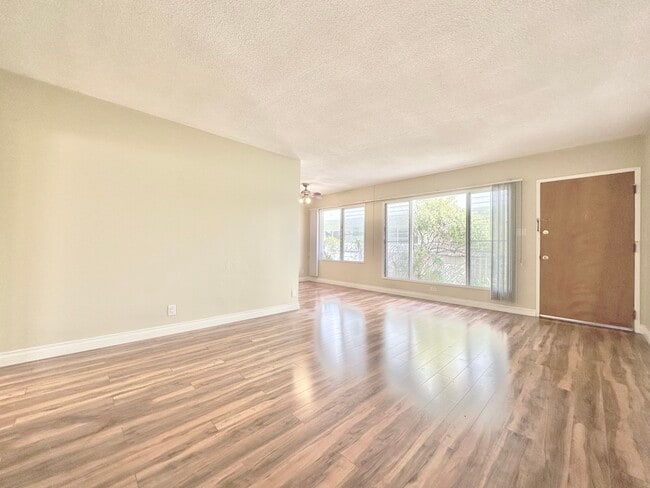 Photo - 1129 Lincoln Blvd