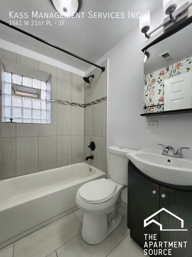 Photo - 1943 W 21st Pl Unit 1R