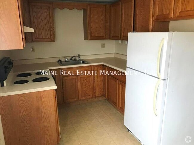 Building Photo - 2412 Western Ave Unit W Rental