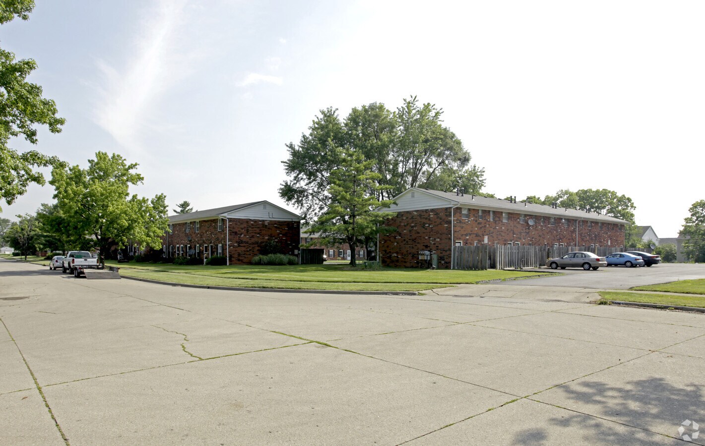 Skyline Apartments - Skyline Apartments
