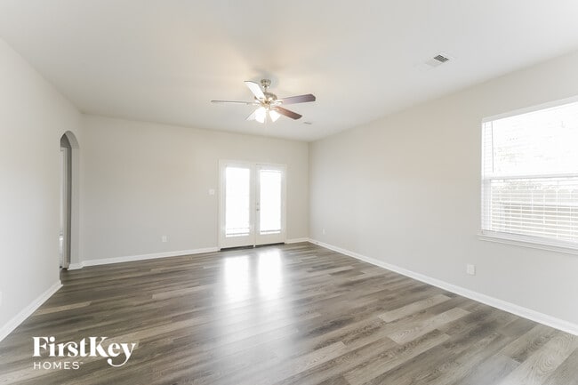 Photo - 25069 Authors Dr