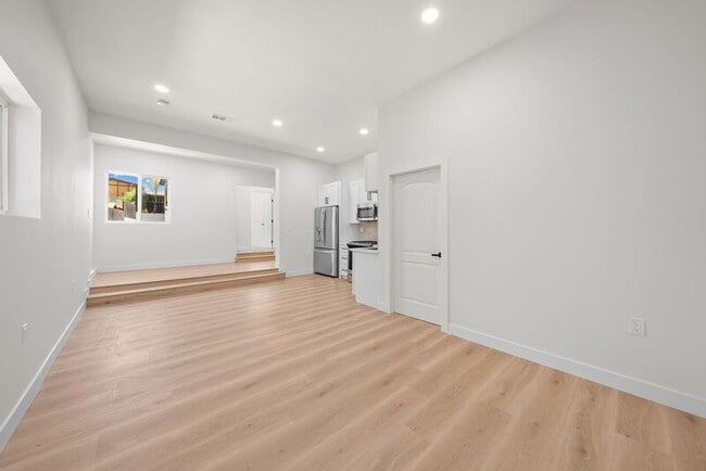 Photo - 2333 Ridgeview Drive