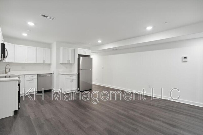 Building Photo - 4021 Haverford Ave Unit 4