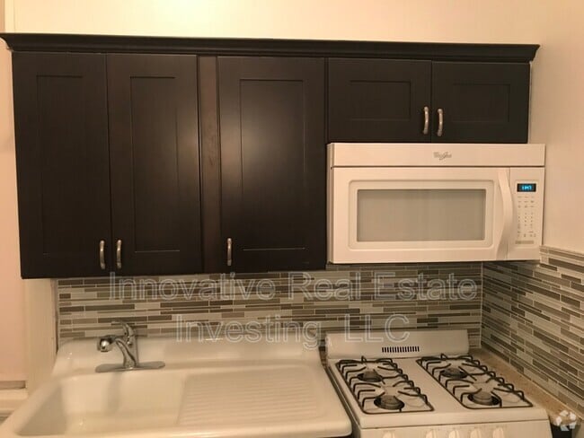 Building Photo - 1747 N 29th St Rental