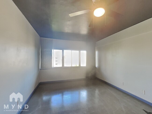 Photo - 349 E Thomas Rd Unidad E505