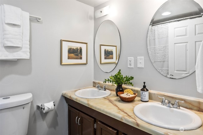 Photo - 502 120th St S