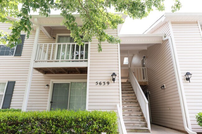 Photo - 2 Bed, 1 Bath Condo off Wendover Ave Greensboro, NC