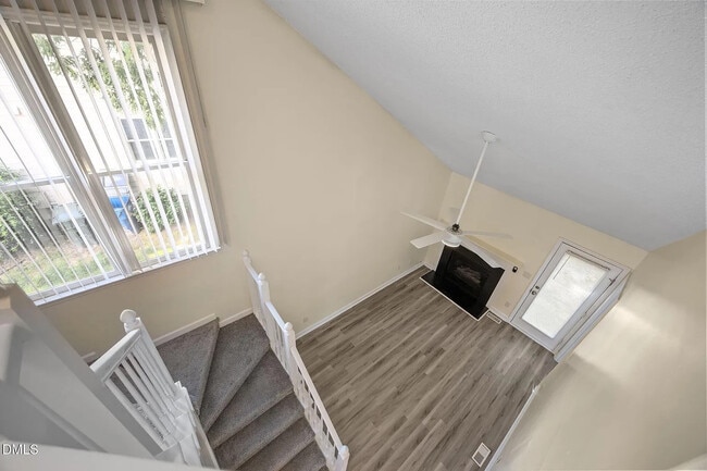 Room in Townhome on Oakland Hills Way
