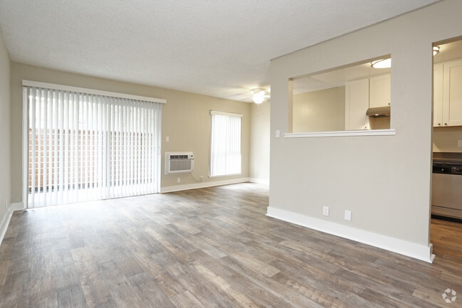Living Room - Shoreline 1841 Apartment Homes