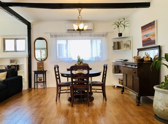 Photo - 2919 W 75th St