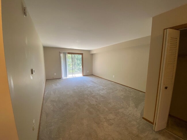 Photo - Cozy 2 Bedroom, 1 Bath Apartment with Balcony - Welcome Home! Unit IVA37