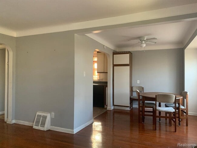 Photo - 7629 Dolphin