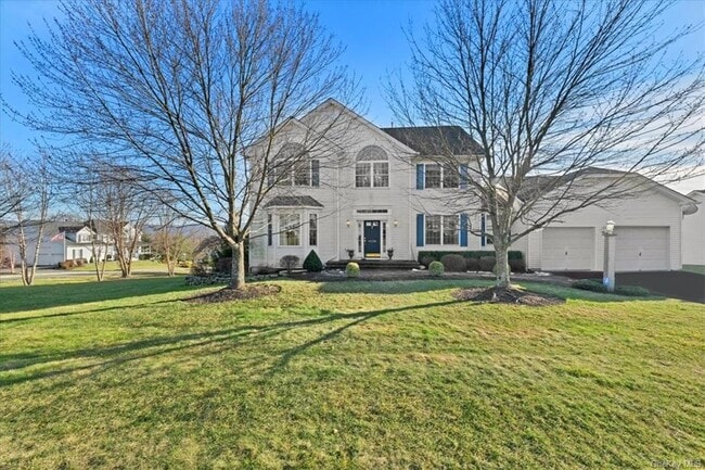 Photo - 1034 Rolling Ridge