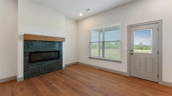 Photo - 1221 Mammoth St