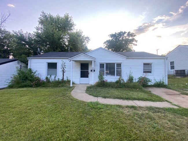 Building Photo - 9869 Dennis Dr Rental