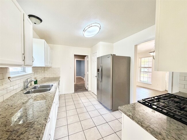 Photo - 10410 Sagetrail Dr