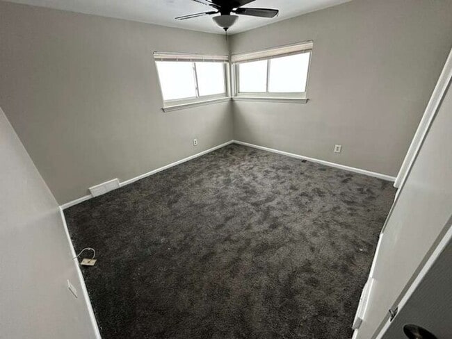 HUGE Updated Apartment with hardwood floors