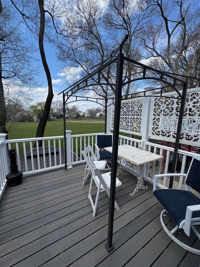 Photo - 13 Clarendon Ave Unit 2