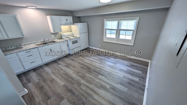 Photo - 1300 Hebron Rd Unit 1