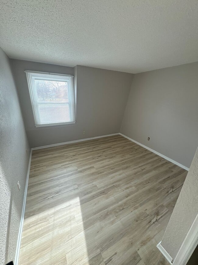 Photo - Available January 1st! Spacious 3 Bedroom ...