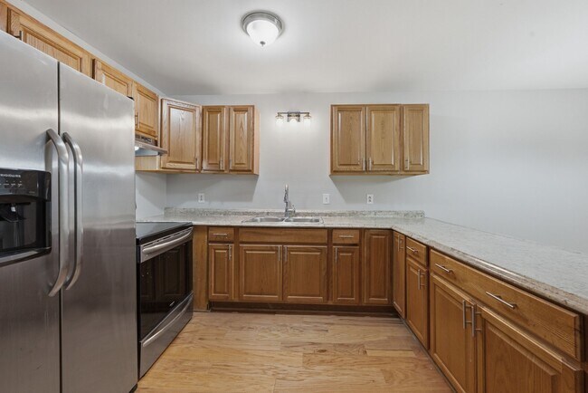 Photo - 815 Ashlawn Pl