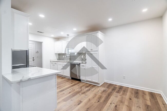 Photo - 202 Wild Ivy Cove