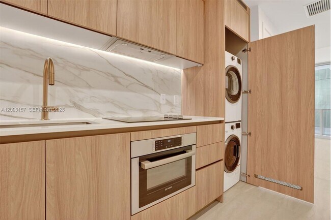Photo - 77 SE 5th St Unit 2705