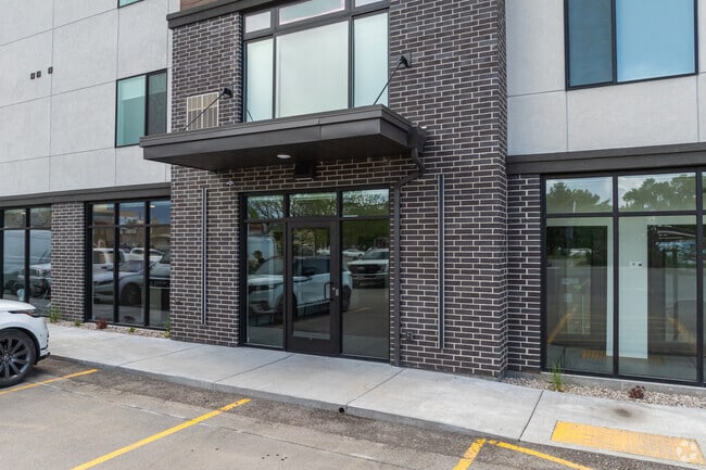 Leasing Center