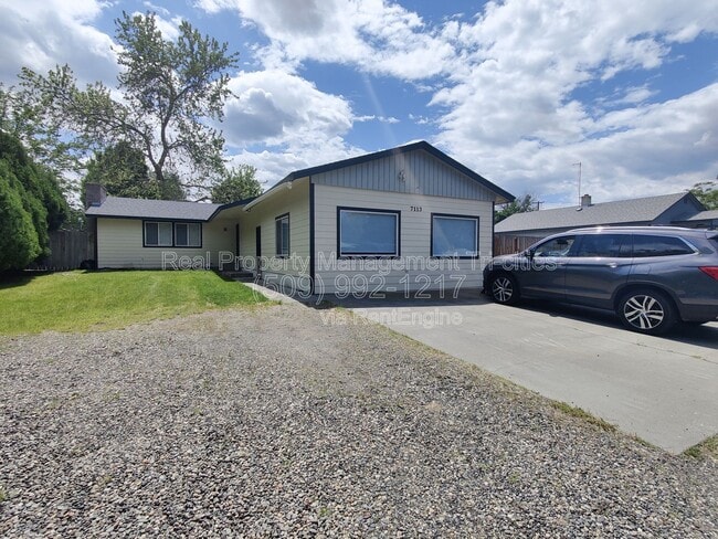 Building Photo - 7113 W Arrowhead Ave