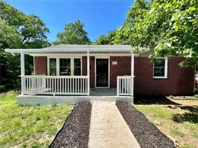 Photo - 1919 Maryland Ave