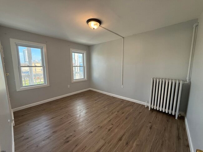 Photo - 821 Baltic Ave