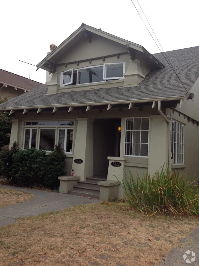 Building Photo - 6433 Colby St Unit 6433 Colby St Oakland CA Rental