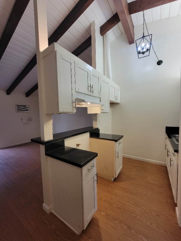 Photo - 7340 Ventura Canyon Ave Unidad 3