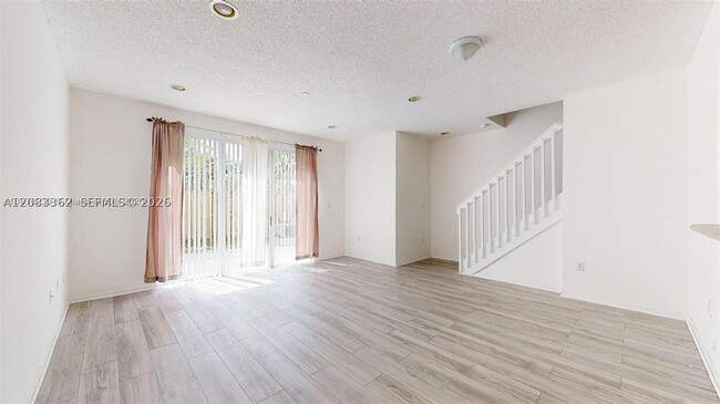 Photo - 1040 NE 42nd Terrace