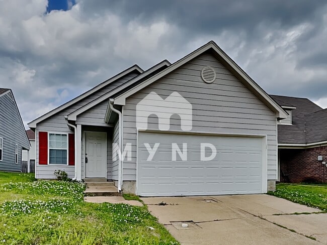 Building Photo - 4828 Royal Run Dr